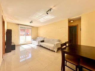 Etagenwohnung  Calle calle pamplona. Piso ideal en armilla con plaza de garaje y excelente ubicación!