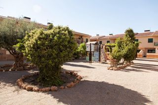 Maison jumelée à Calle rosa chacel 14. Adosada en alhendin junto camino de jayena