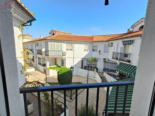 Casa adossada en Calle cedazos 8. Adosada en el centro