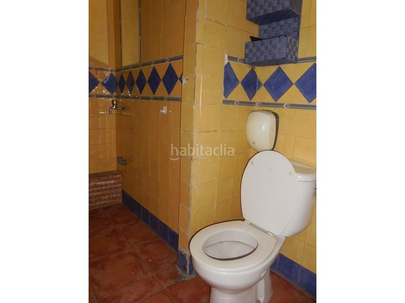 Foto fa5fce22-a3df-4c80-80cb-7073e019ab9b. Local commercial dans calle jose recuerda 1 dans Camino de Ronda Granada