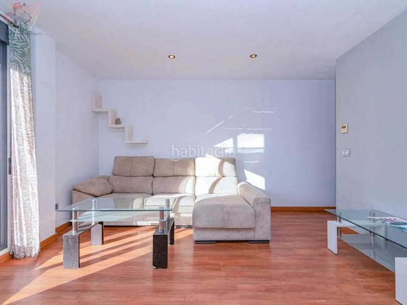 Foto a8d1a9a4-403f-46e1-abce-a037f9eba9e6. Attico in calle palencia 23 in Las Tres Cruces Armilla