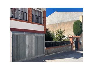 Maison à Calle ermita 2. Casa grande en el centro del pueblo