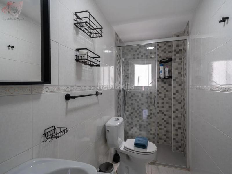 Foto 44500195-46e3-4153-8096-f1b28b7ec56f. Appartamento in calle doctor fidel fernandez 17 in Granada