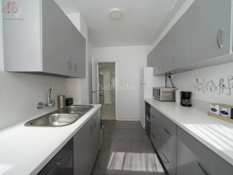 Foto 7a6ce38f-5bea-414a-84aa-9baa1bfd3e2e. Appartamento in calle doctor fidel fernandez 17 in Granada