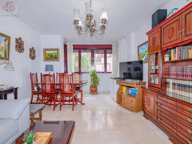 Foto 8ee28651-ffad-4d2d-a912-ff68fb4d1a4a. Appartement dans calle adelfa 5 dans Fígares Granada