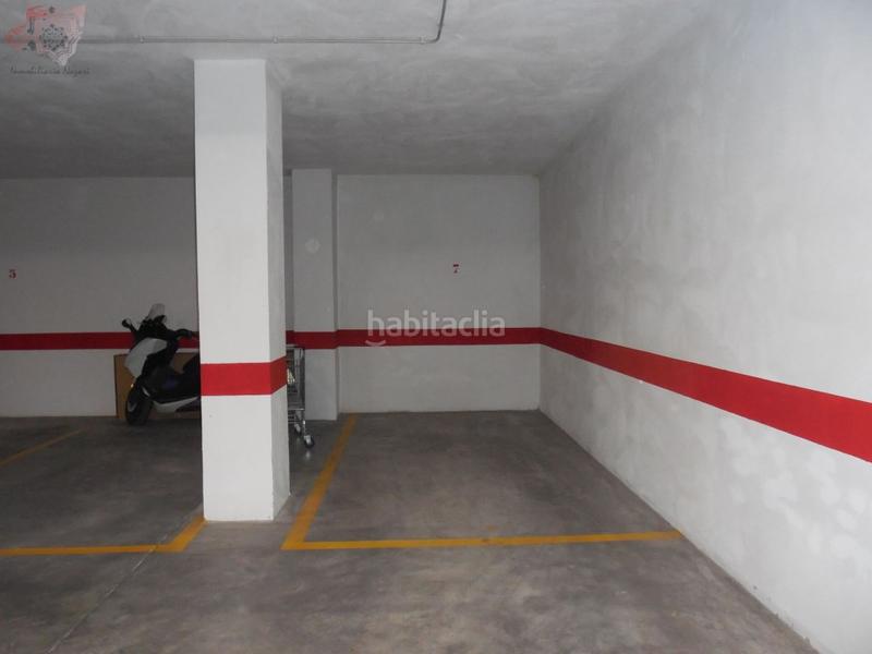 Foto d811aa2a-1e1e-4b1b-8c39-399345e8f2a6. Car parking in calle josé luis pérez pujadas 9 in Granada