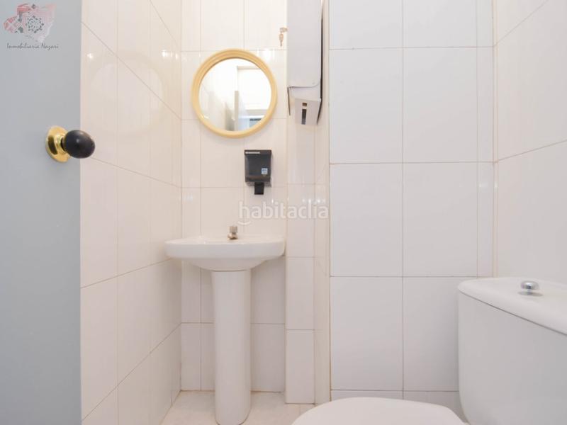 Foto a833dd46-12ef-45b0-8ae5-2612fc6cc1d4. Lloguer local comercial a calle cristo de medinaceli 4 a Granada