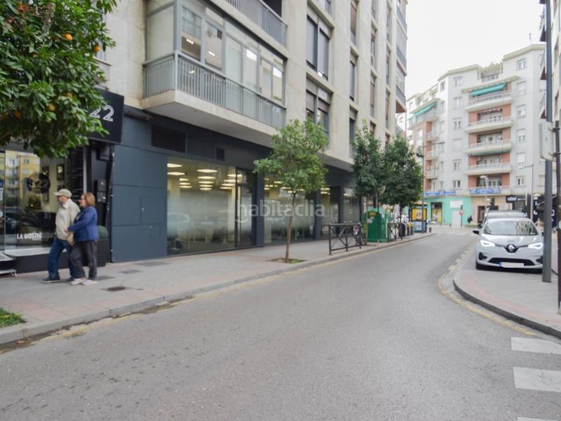 Foto bb944ce6-3738-4648-8e79-84a2678b291a. Lloguer local comercial a calle cristo de medinaceli 4 a Granada