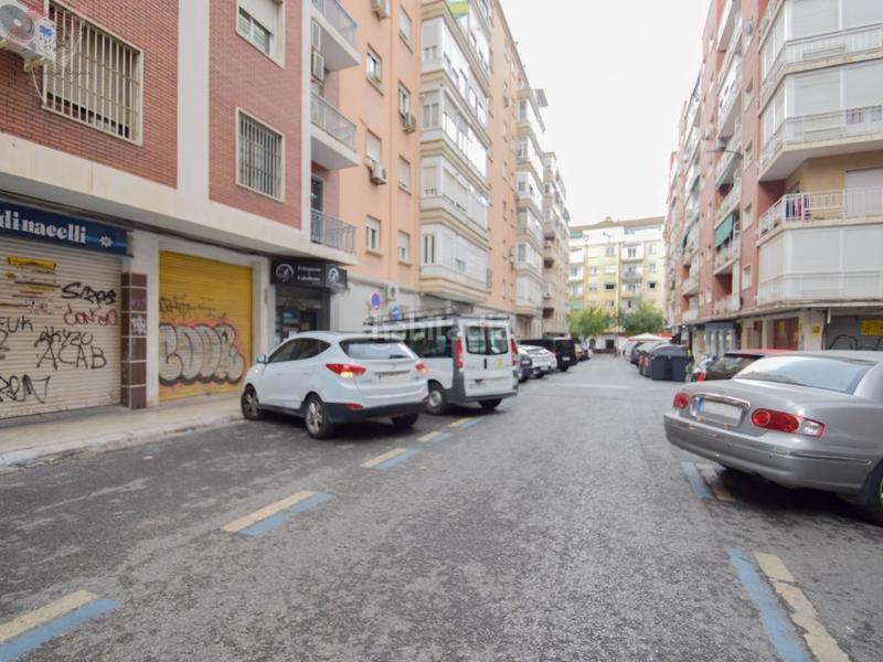 Foto ecad23f1-618b-4d13-b392-0afd06218f6e. Location local commercial dans calle cristo de medinaceli 4 dans Granada