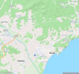 Pis a Mont Ferrant-Joan Carles I. Vivienda  147 m  3 hab. en blanes