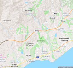 Terreno residenziale in Nueva Atalaya. Vivienda en estepona