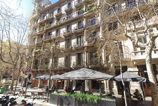 Etagenwohnung in L´Antiga Esquerra de l´Eixample. Vivienda  92 m en barcelona