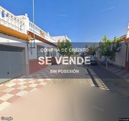 Pis a Villanueva del Río y Minas