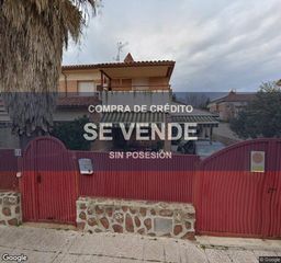 Etagenwohnung in Ugena. Vivienda  154 m  4 hab. en ugena