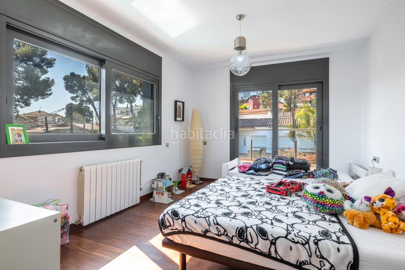 Foto 0f0eb93b-cf6a-4651-8a20-33f31e09c23d. Maison avec cheminée chauffage parking piscine dans Castelldefels