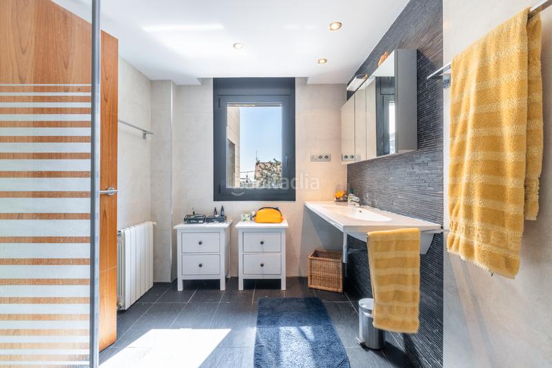 Foto 2a0c918e-2200-4384-8f4d-a184171bb9ff. Maison avec cheminée chauffage parking piscine dans Castelldefels