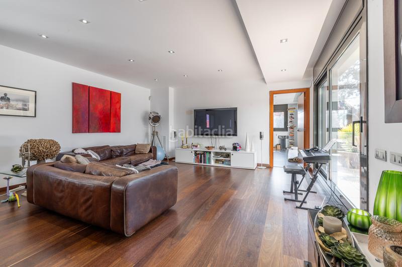 Foto 3a5ee24b-4984-41c5-9f2c-7686a863cc68. Maison avec cheminée chauffage parking piscine dans Castelldefels