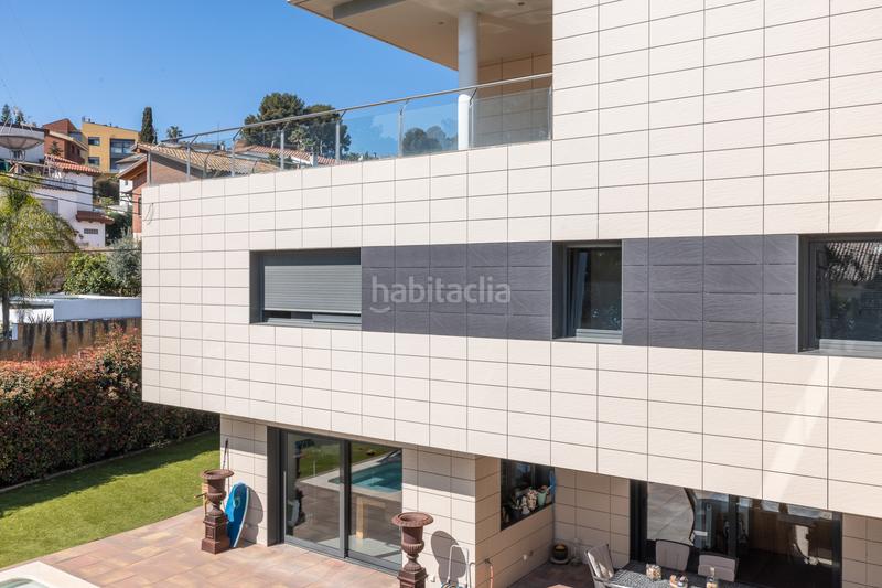 Foto 3db8be5c-3e0e-4245-b0ec-ba7bad65bbaf. Maison avec cheminée chauffage parking piscine dans Castelldefels