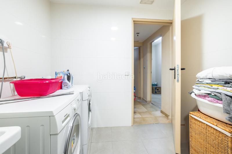 Foto 4027c5c7-c382-4305-9eb9-16066d29fc9e. Maison avec cheminée chauffage parking piscine dans Castelldefels