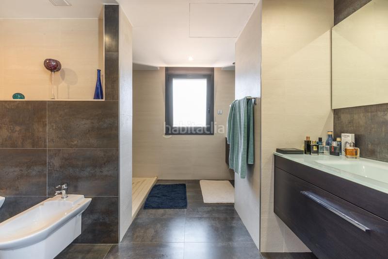 Foto 547b5a27-ac12-4119-82c7-ec562a6c9428. Maison avec cheminée chauffage parking piscine dans Castelldefels