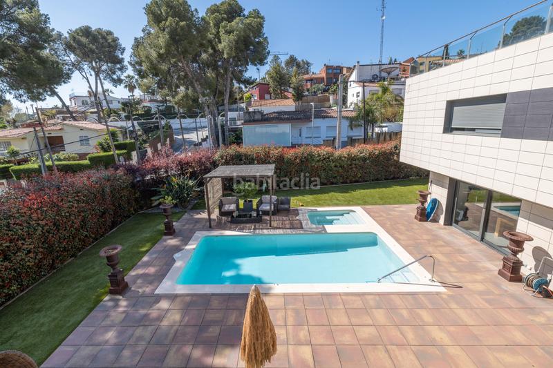 Foto 622ca175-b9b8-4c8c-b868-c2be865ad115. Maison avec cheminée chauffage parking piscine dans Castelldefels