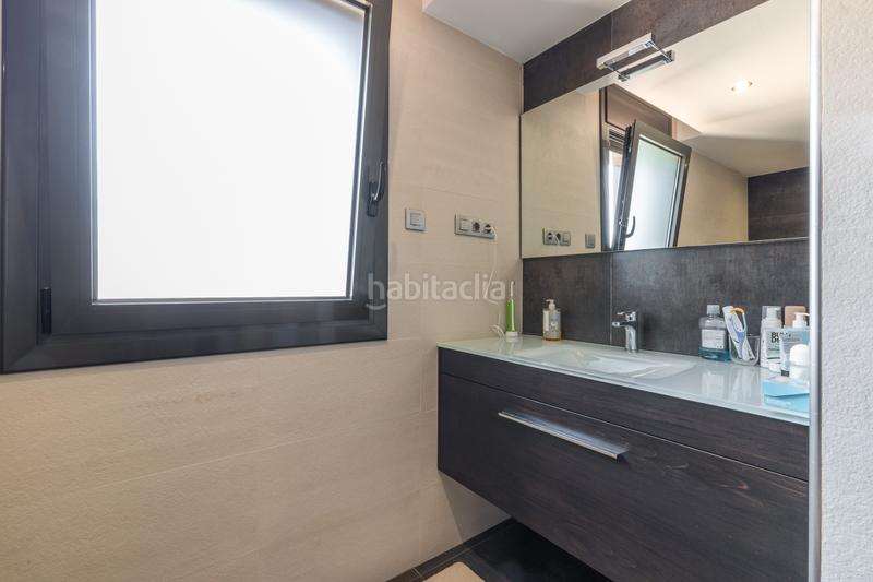 Foto 6a68b703-0ca6-4902-8bc3-dbf42379c389. Maison avec cheminée chauffage parking piscine dans Castelldefels