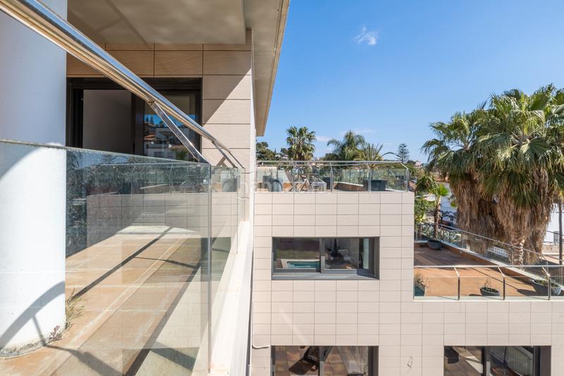 Foto 70cde13c-4744-44bf-8246-76e65a914766. Maison avec cheminée chauffage parking piscine dans Castelldefels