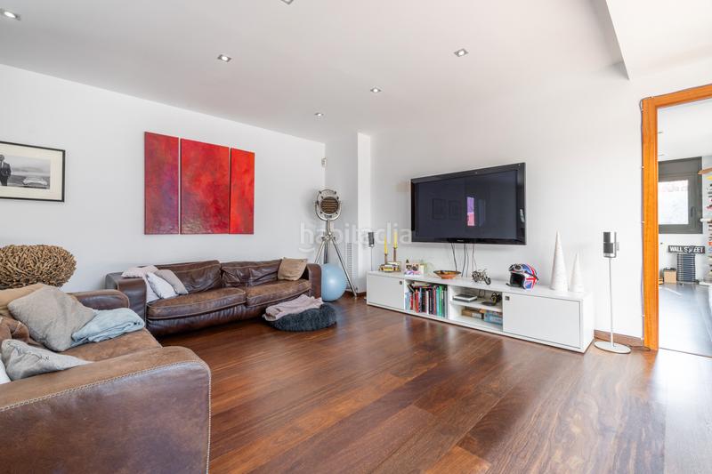 Foto 8e293562-41d6-4fde-9c6e-6cc3f373f8ae. Maison avec cheminée chauffage parking piscine dans Castelldefels