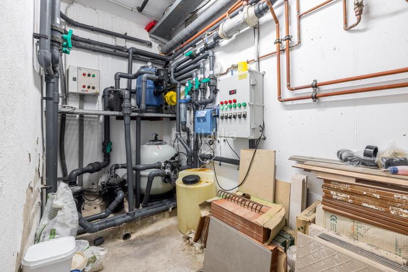 Foto a26efb68-415c-41d2-b7f6-6d09f452b655. Maison avec cheminée chauffage parking piscine dans Castelldefels