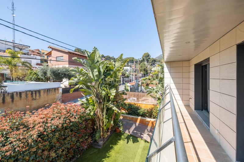 Foto a30e1440-080e-4b06-9eb9-8ee1f9f75702. Maison avec cheminée chauffage parking piscine dans Castelldefels