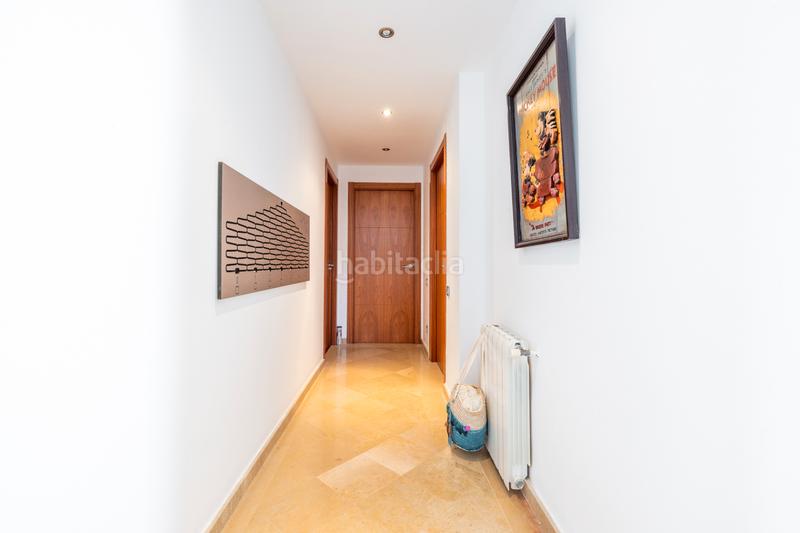 Foto aaaf20e3-71d4-4298-87ff-cae2cb1734c9. Maison avec cheminée chauffage parking piscine dans Castelldefels