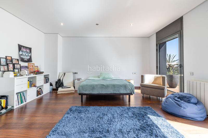 Foto bd6d9111-dd8c-454c-b868-8a3e4acb25e7. Maison avec cheminée chauffage parking piscine dans Castelldefels