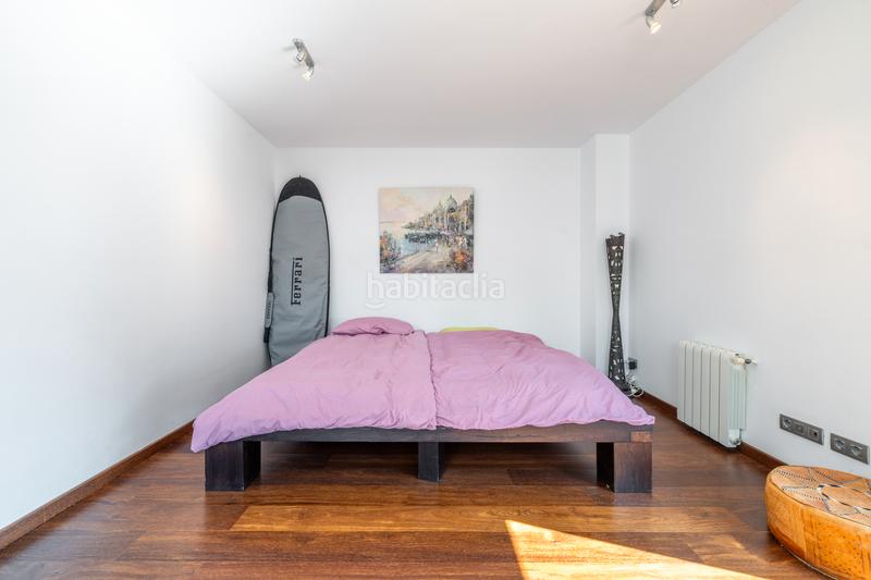 Foto c4417393-2cb2-4a05-9b04-0e16639dba4a. Maison avec cheminée chauffage parking piscine dans Castelldefels