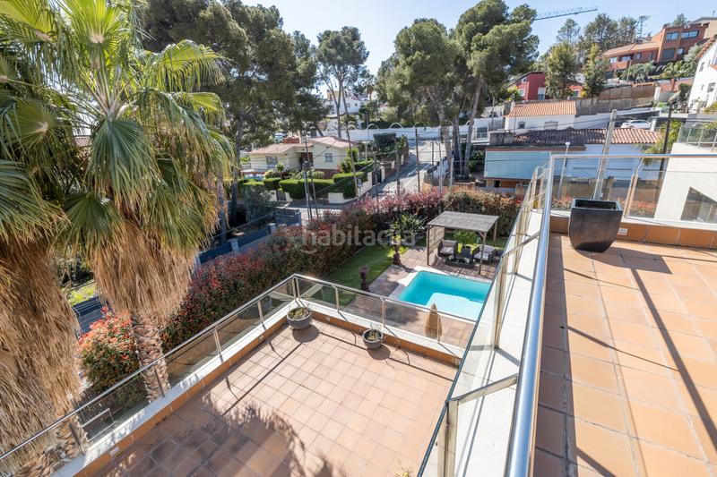 Foto c9656584-7148-494c-a51c-8d1092c3a5a9. Maison avec cheminée chauffage parking piscine dans Castelldefels