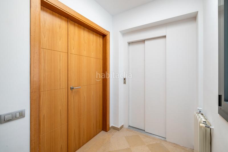 Foto cecce3b7-e33c-46c9-a8f8-d2a24a96f5e9. Maison avec cheminée chauffage parking piscine dans Castelldefels