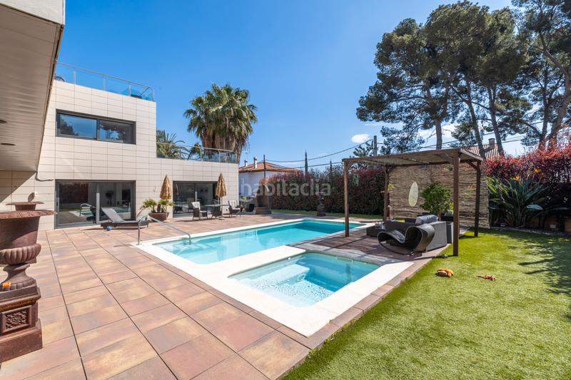 Foto e69be28d-4a88-4d17-8bb4-42352a27fa82. Maison avec cheminée chauffage parking piscine dans Castelldefels