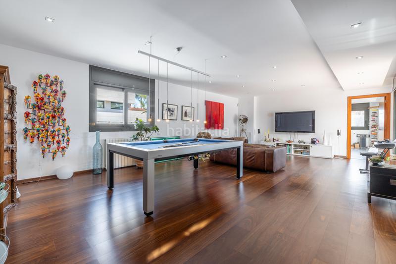 Foto e6f7d727-043f-47a1-ab94-80b0ea4d95a7. Maison avec cheminée chauffage parking piscine dans Castelldefels