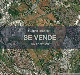 Appartamento in Casc Antic. Vivienda reo libre de cargas en ripollet  oportunidad inversión