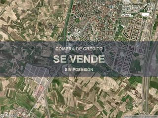 Etagenwohnung in Reyes. Compra de crédito  inmueble en parla