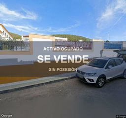 Appartement à Gilena. Vivienda  388 m en gilena