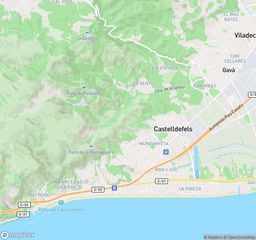 Etagenwohnung in Centre. Vivienda  87 m en castelldefels