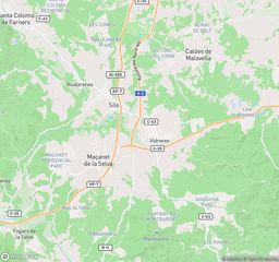Etagenwohnung in Sils. Vivienda  369 m  2 hab. en sils