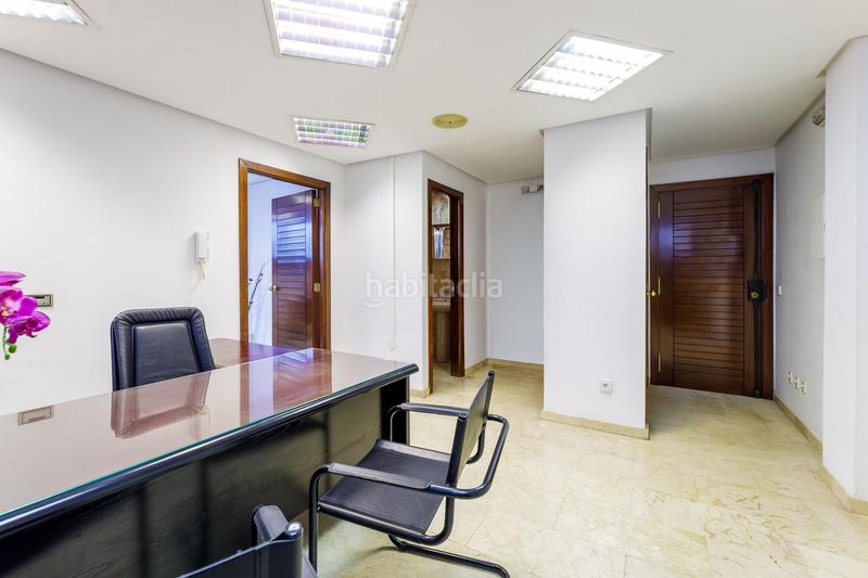 Foto 42371055-ba3c-4595-98eb-bb46c44e1470. Oficina amb aparcament a Bons Aires Palma de Mallorca