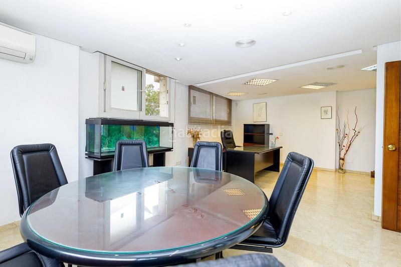 Foto 8037362e-7f36-4353-8ed7-e2bbb465ac6e. Oficina amb aparcament a Bons Aires Palma de Mallorca