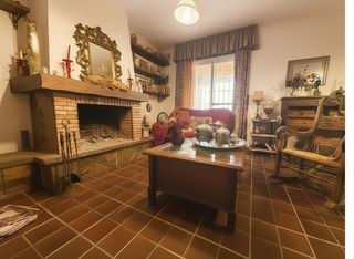 Casa en La Granja - La Colina - Los Pastores. Casa de una planta con garaje y amplio patio en la menacha
