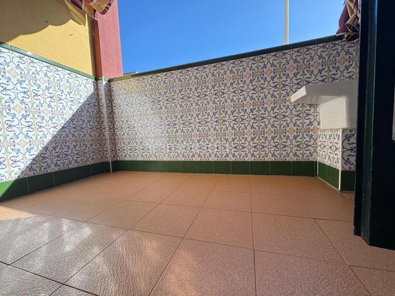 Foto b53f683f-f9fa-4c86-9486-6b7406820324. Casa a schiera in La Reconquista - El Rosario Algeciras