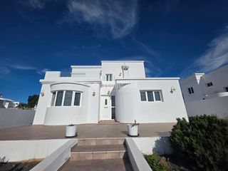 Towny house in Tahiche. Casa en venta en teguise