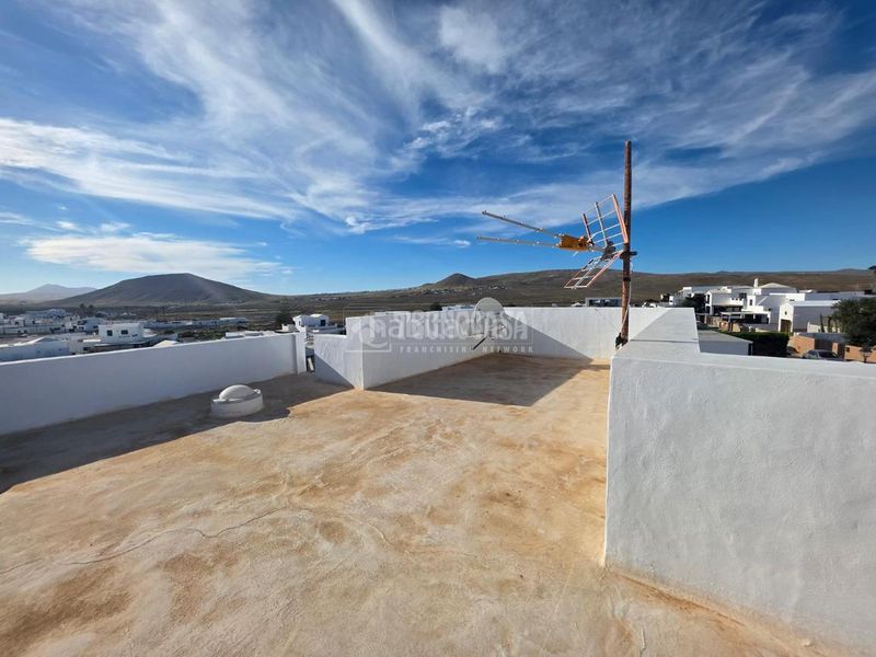 Foto 1de2d3fb-6222-4ba3-b10b-09608c626433. Casa aparellada a Tahiche Teguise