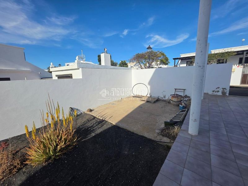 Foto dcf58105-7ed6-4462-a03c-c6cb71bc935c. Casa aparellada a Tahiche Teguise