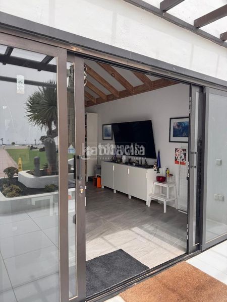 Foto 3da0e371-9956-406d-a363-9579fd34fcd1. Pis a costa Teguise Teguise